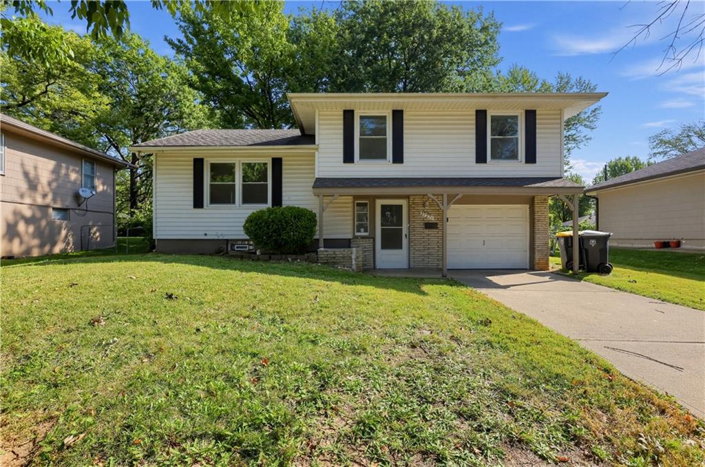 11727 Fremont Avenue Property Photo 3