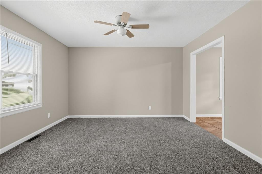 11727 Fremont Avenue Property Photo 12