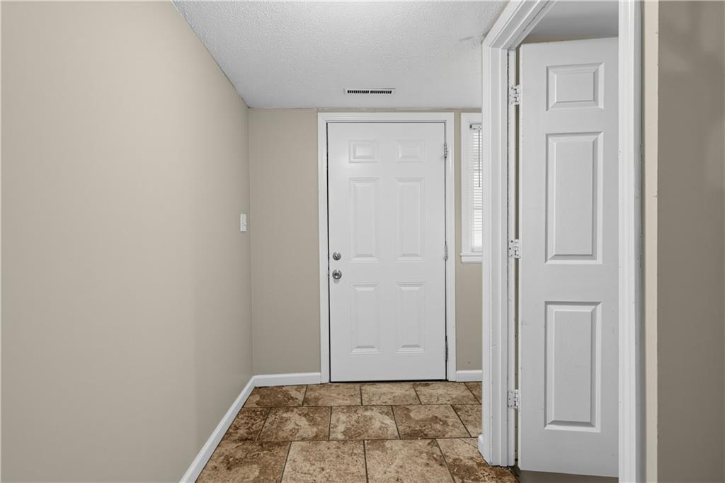 11727 Fremont Avenue Property Photo 16