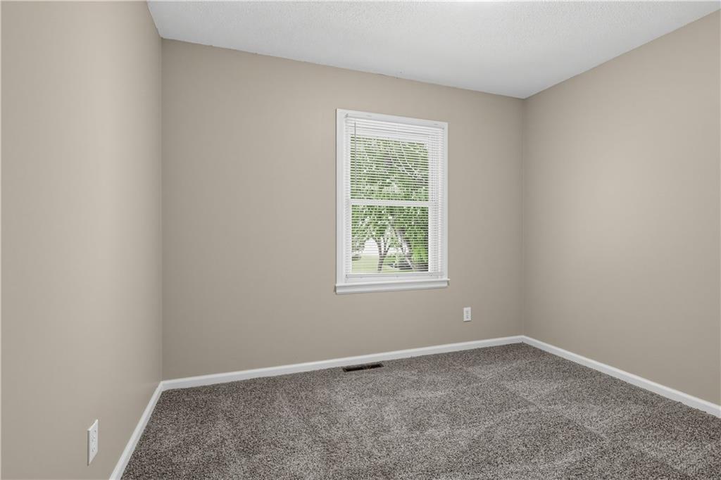 11727 Fremont Avenue Property Photo 17