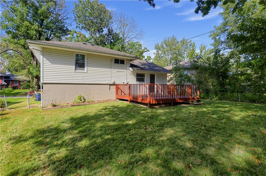 11727 Fremont Avenue Property Photo 27