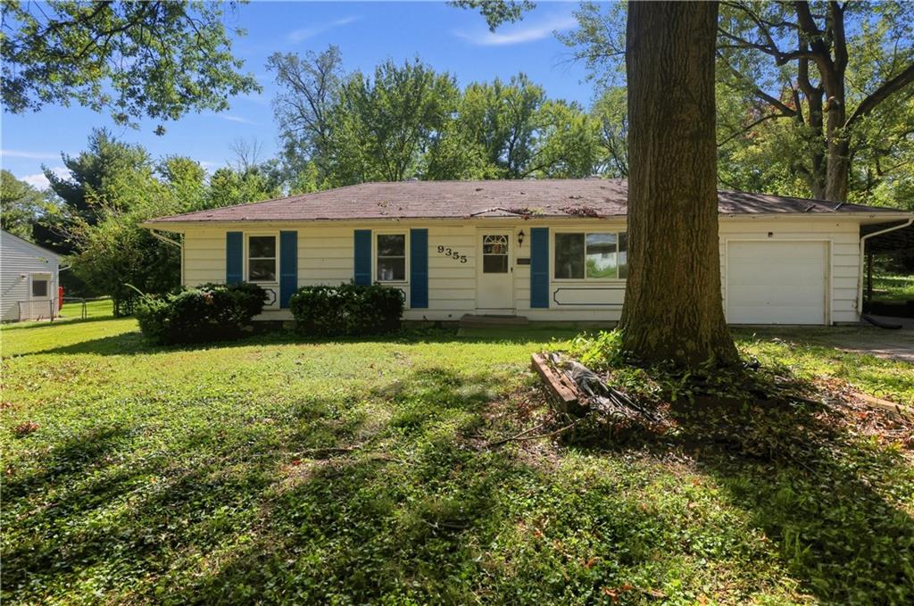 9355 E 69th Street Property Photo 2