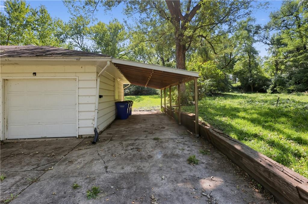 9355 E 69th Street Property Photo 28