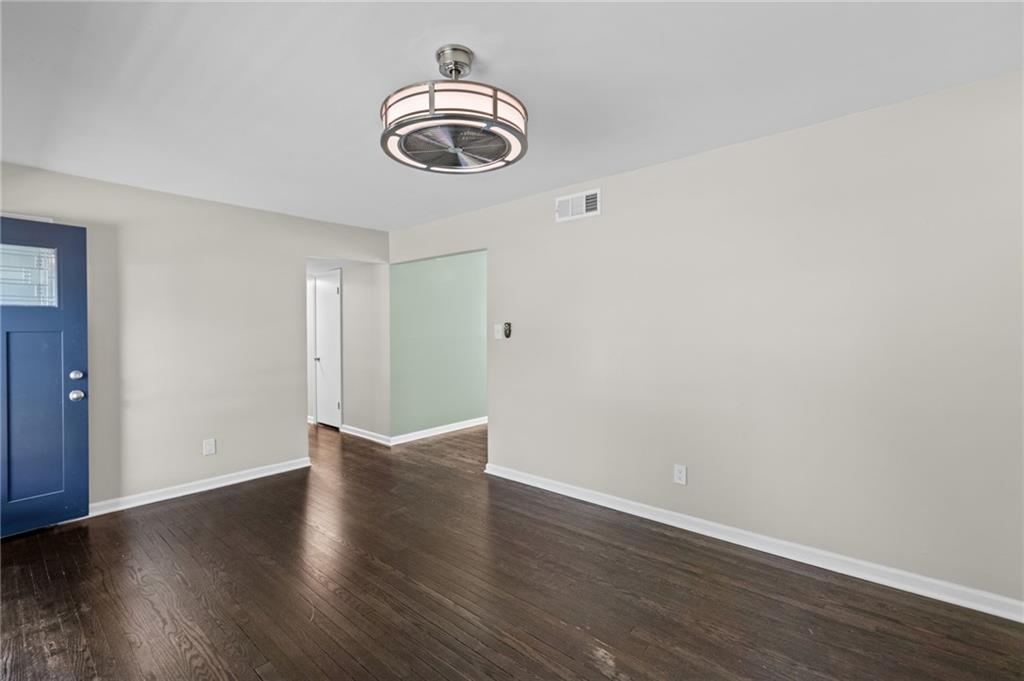 5719 W 81st Street Property Photo 9
