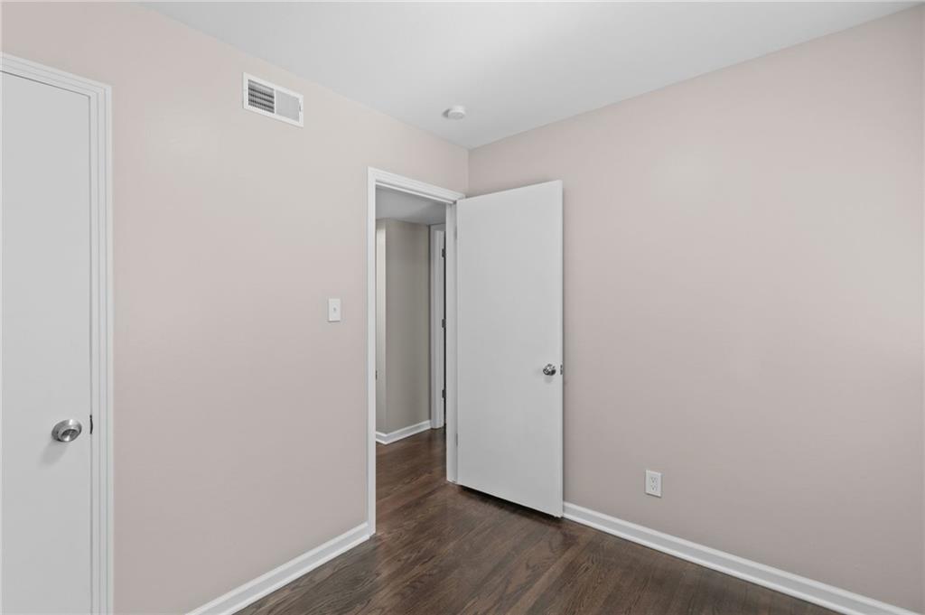 5719 W 81st Street Property Photo 23