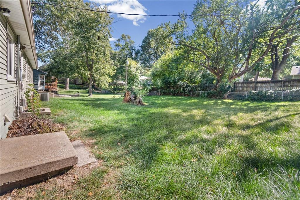 5719 W 81st Street Property Photo 26