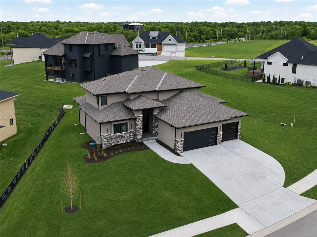 2531 Ne Woodland Oak Circle Property Photo 1