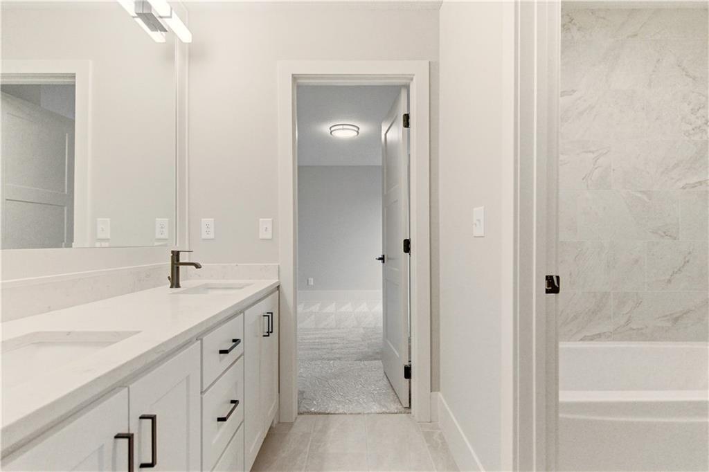 2531 Ne Woodland Oak Circle Property Photo 47