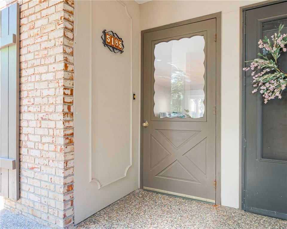 5185 W 75 Street Property Photo 2
