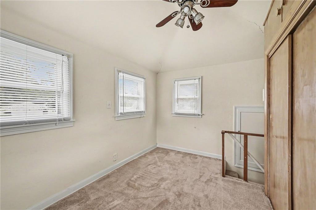 214 E 79th Terrace Property Photo 19