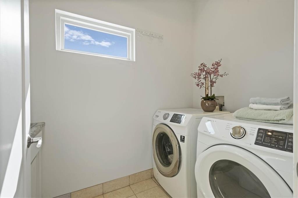 4727 Mercier Street Property Photo 22