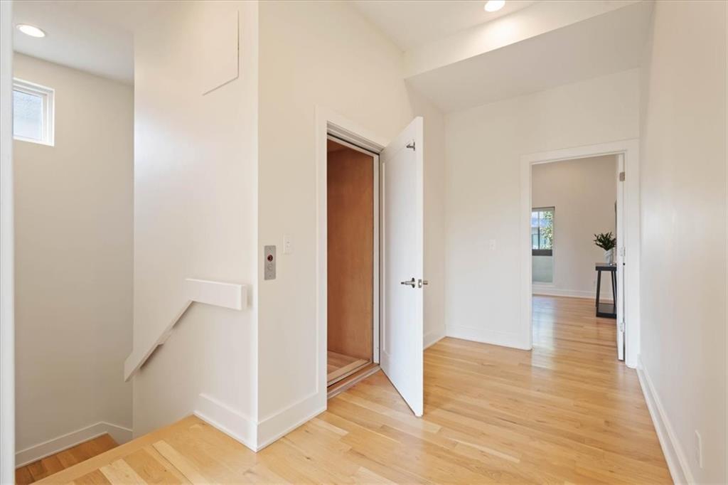 4727 Mercier Street Property Photo 24