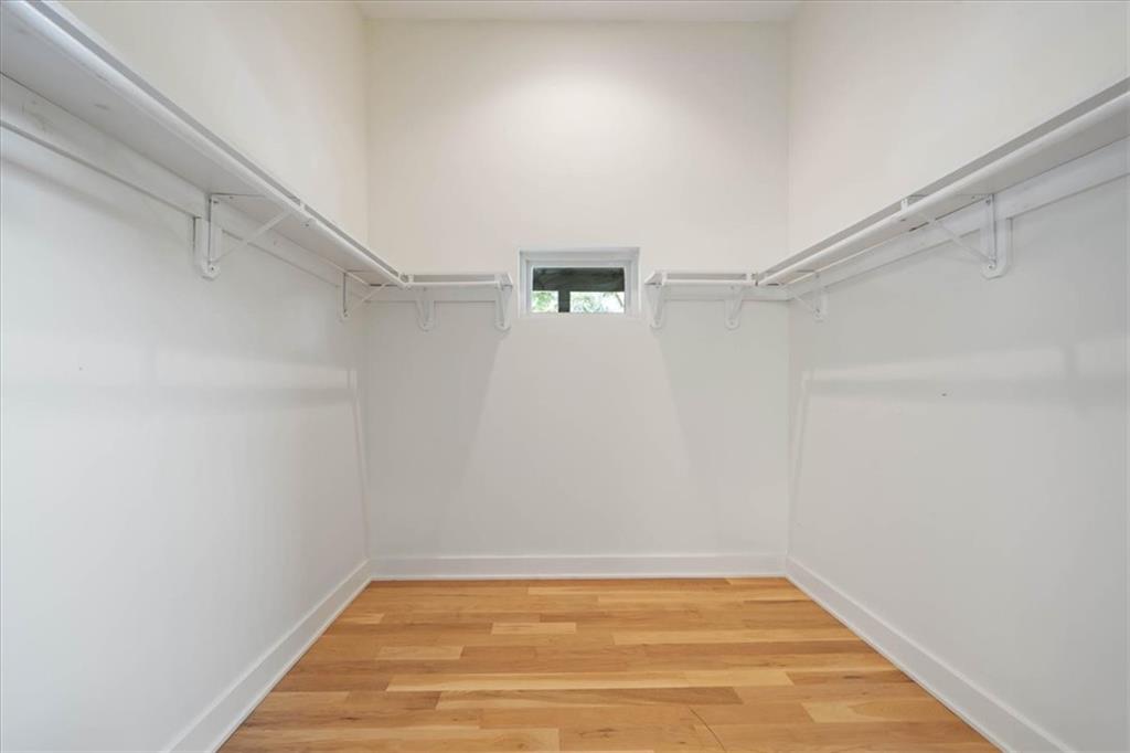 4727 Mercier Street Property Photo 32