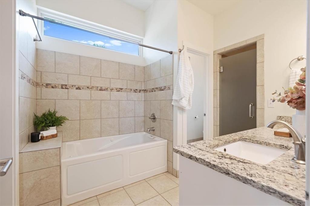 4727 Mercier Street Property Photo 35