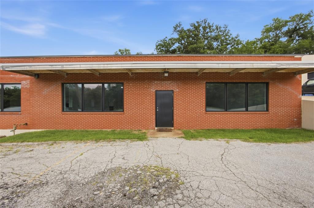 5629 Raytown Road Property Photo 3