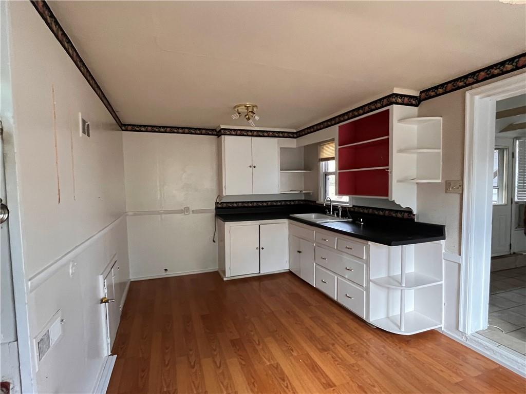 9724 Pennsylvania Avenue Property Photo 7