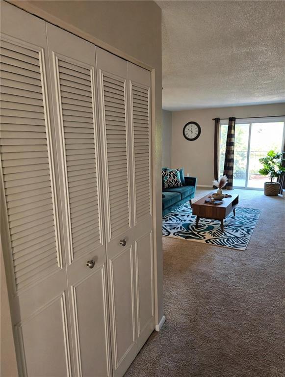 10252 W 96th Terrace Property Photo 4