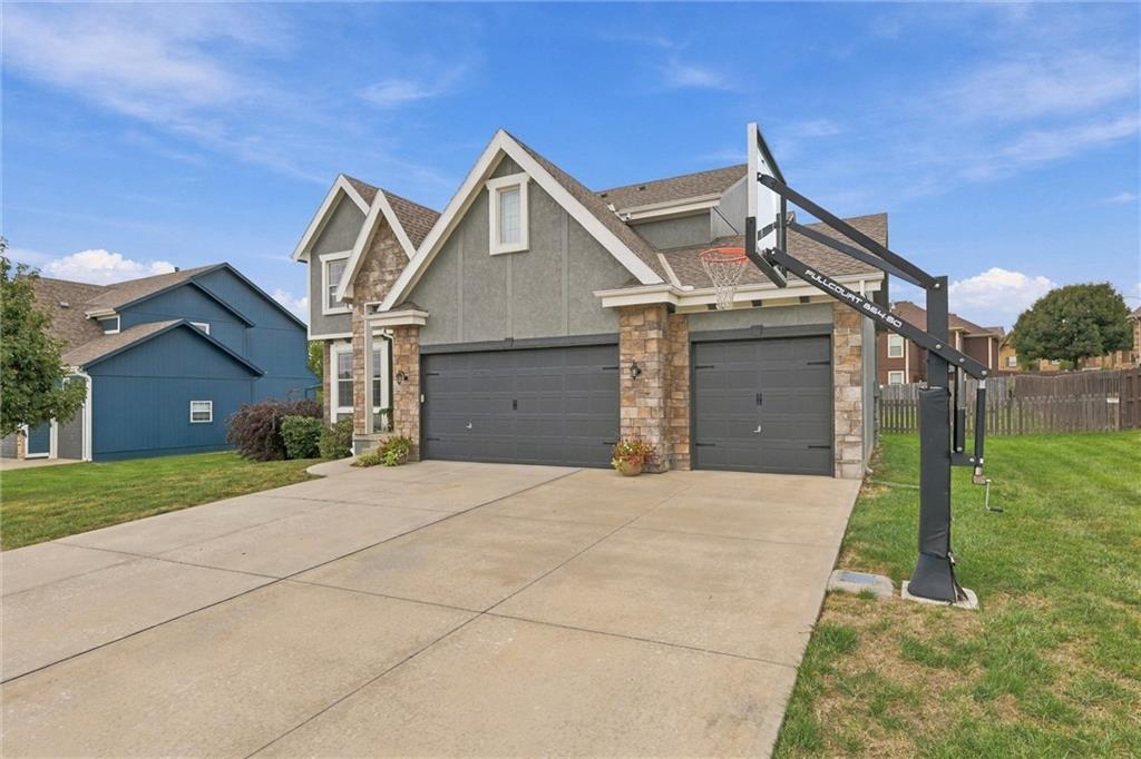 114 S Eastglen Drive Property Photo 4
