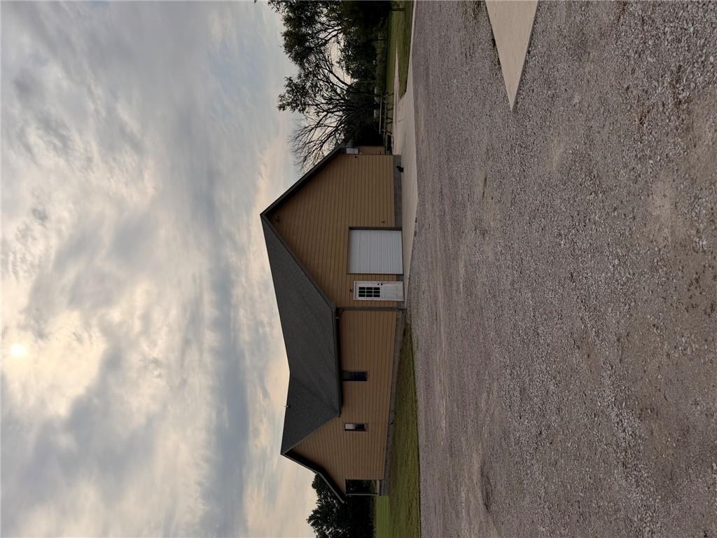 123 N 3 Highway Property Photo 5