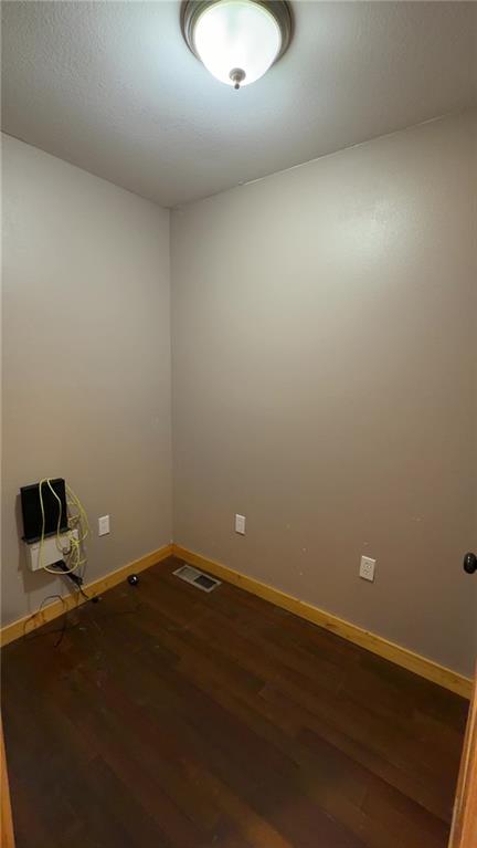 123 N 3 Highway Property Photo 18