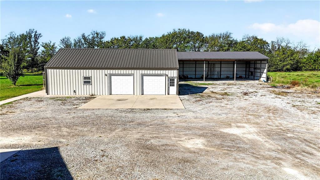 123 N 3 Highway Property Photo 50