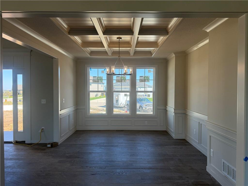 11426 S Emerald Street Property Photo 3