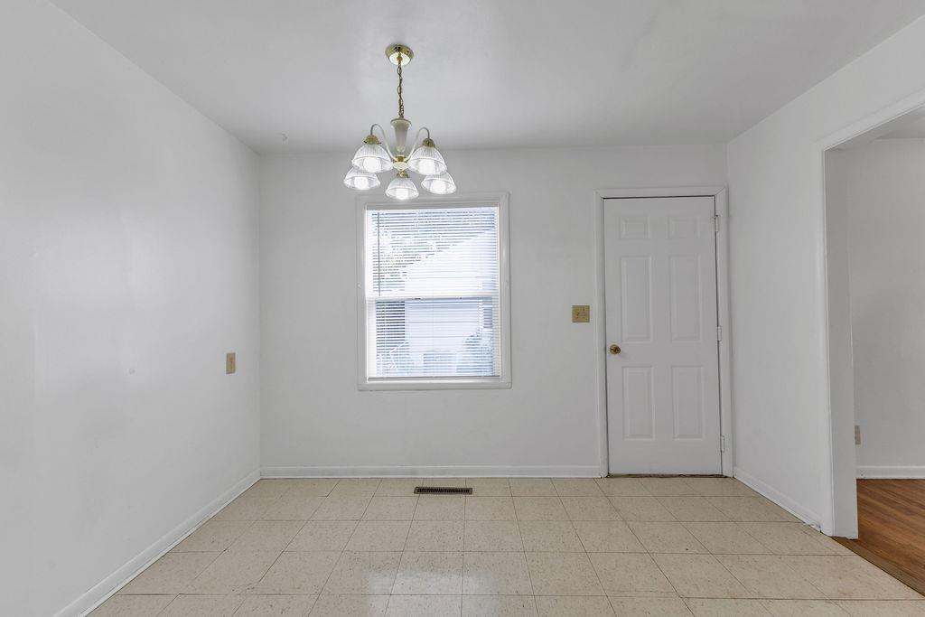 3211 Mark Twain Drive Property Photo 10