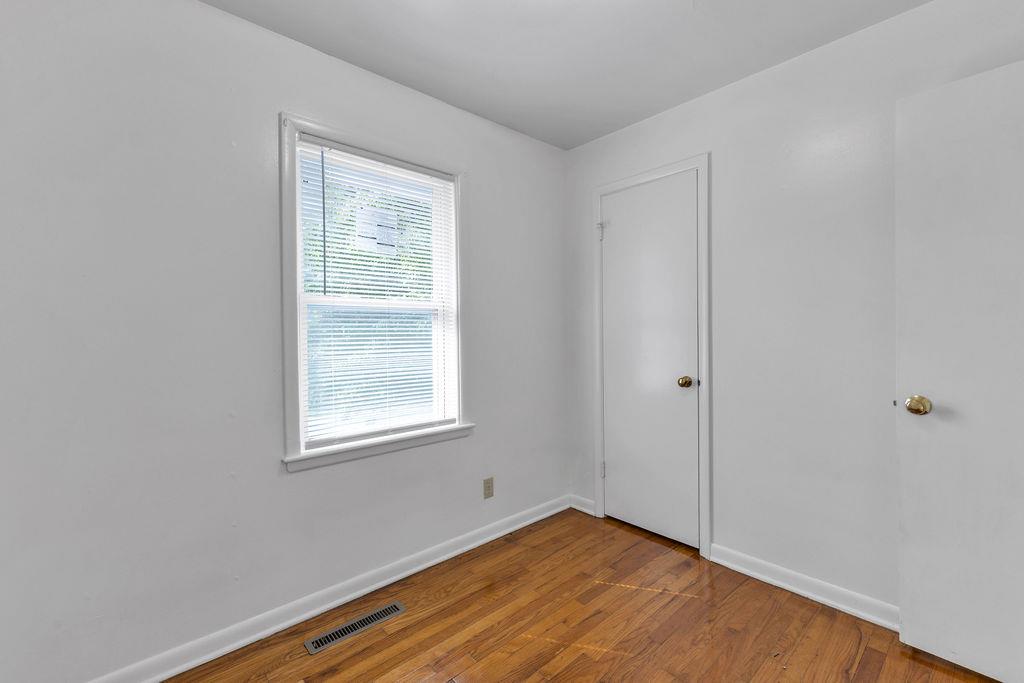 3211 Mark Twain Drive Property Photo 13
