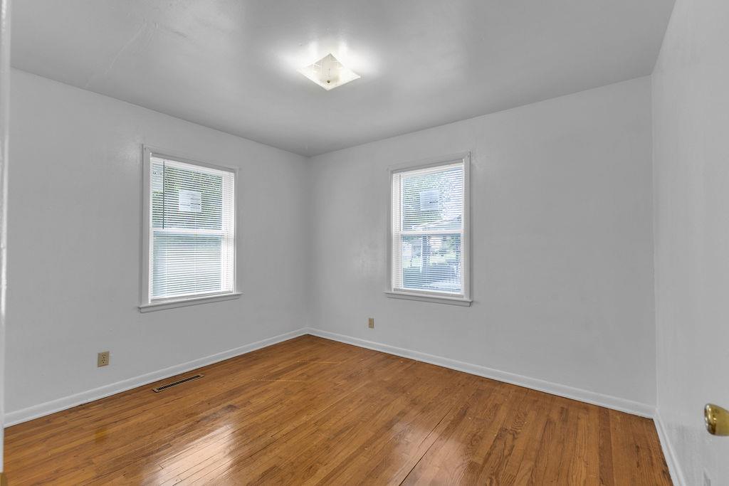 3211 Mark Twain Drive Property Photo 14