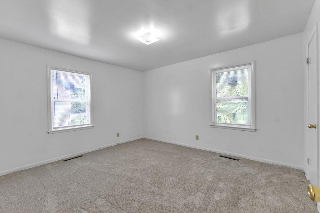 3211 Mark Twain Drive Property Photo 17