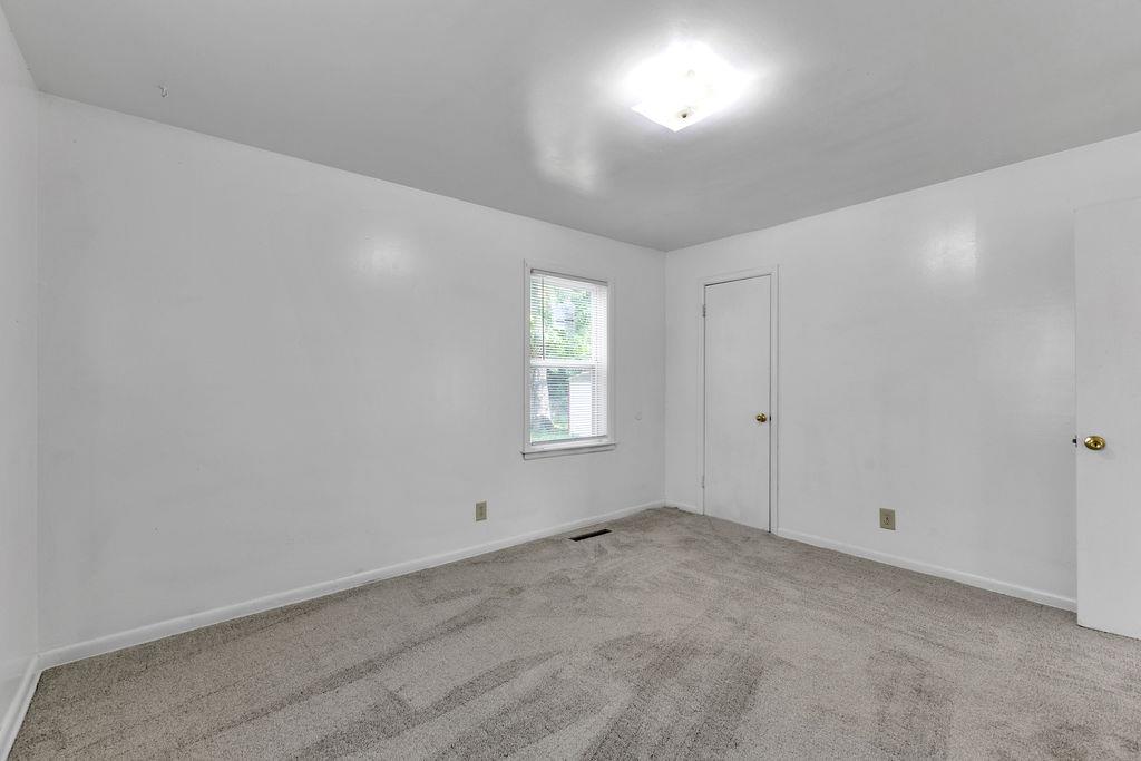 3211 Mark Twain Drive Property Photo 18