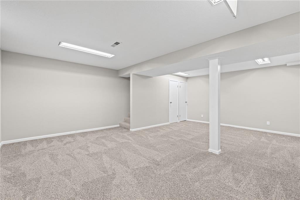 1504 N Emery Street Property Photo 6