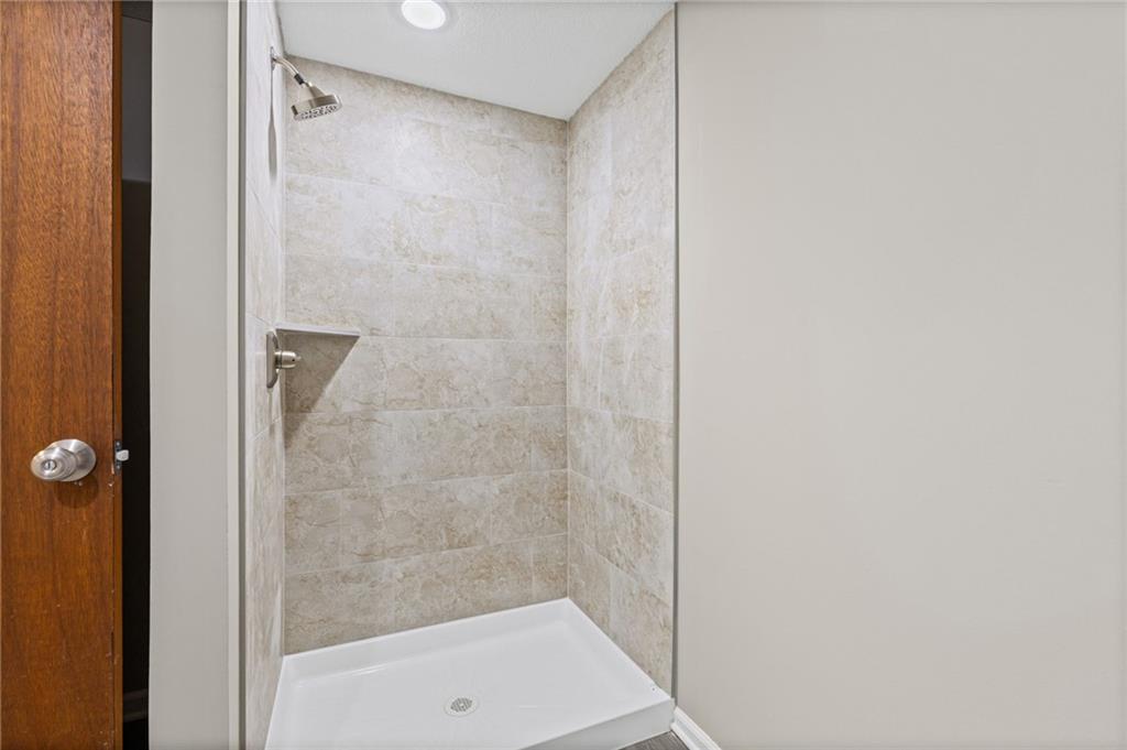 1504 N Emery Street Property Photo 9