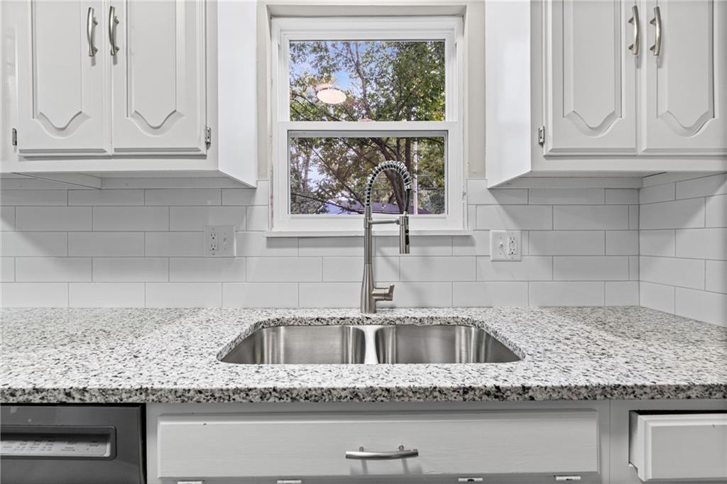 1504 N Emery Street Property Photo 28