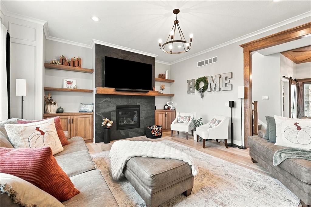 17105 W 170th Street Property Photo 12