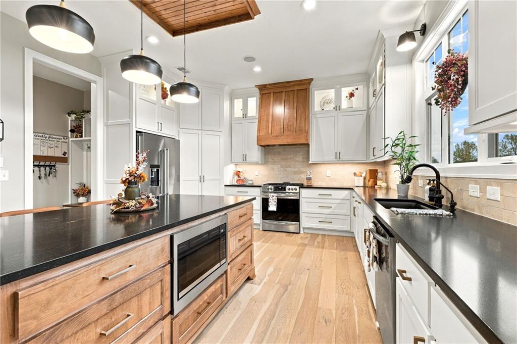 17105 W 170th Street Property Photo 20