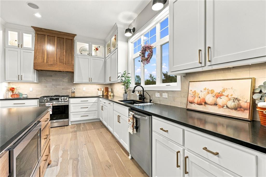 17105 W 170th Street Property Photo 21