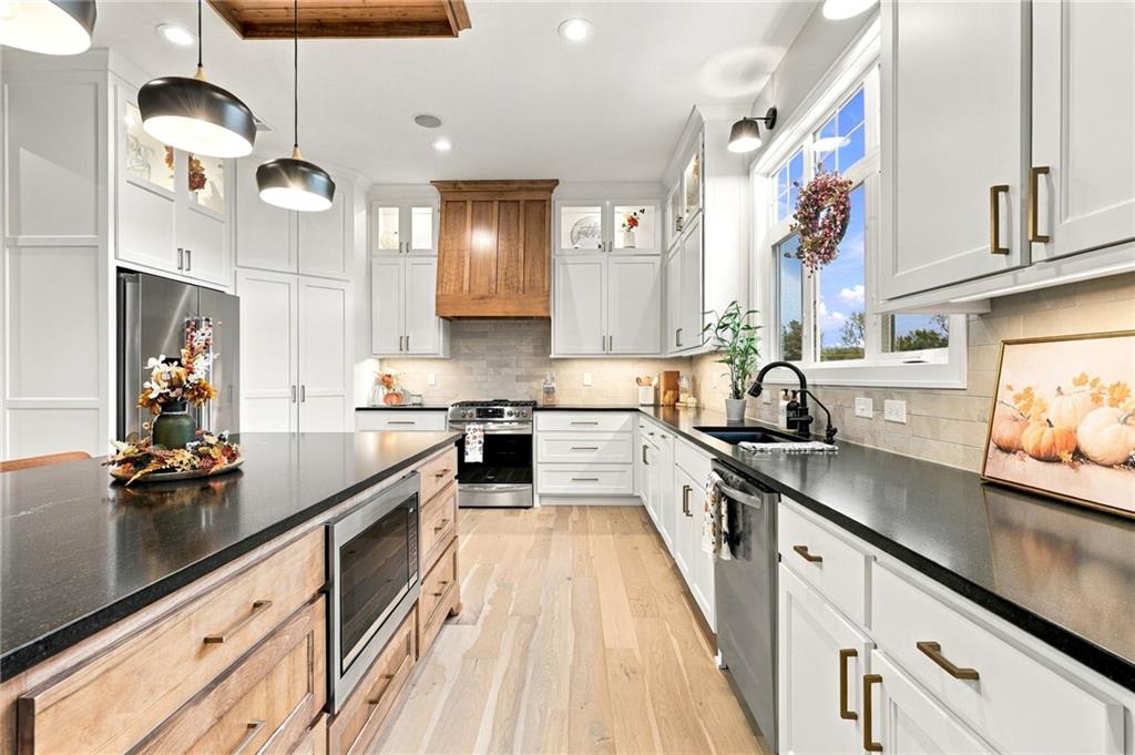 17105 W 170th Street Property Photo 22