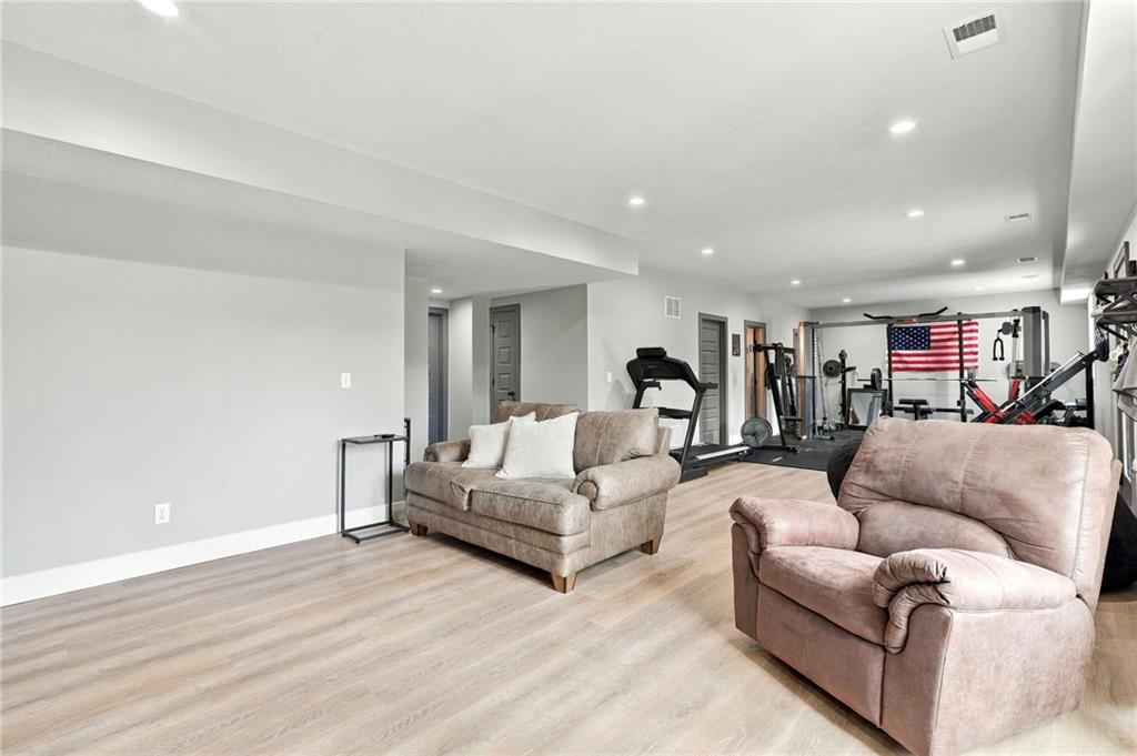 17105 W 170th Street Property Photo 54