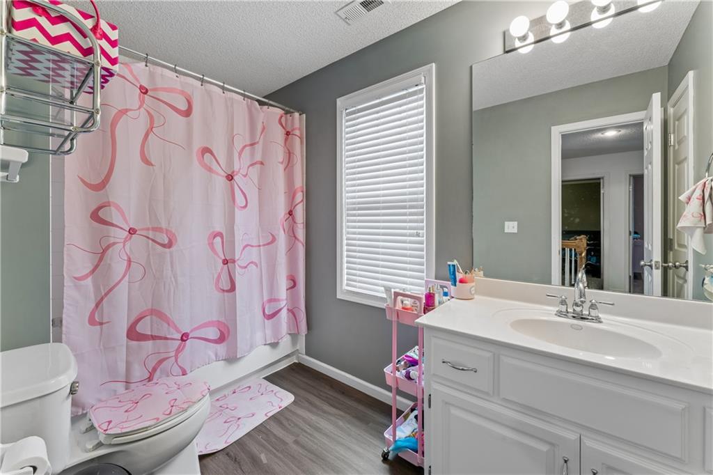 15332 S Widmer Street Property Photo 20