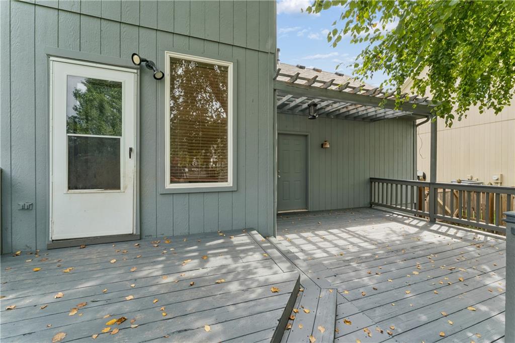 15332 S Widmer Street Property Photo 33
