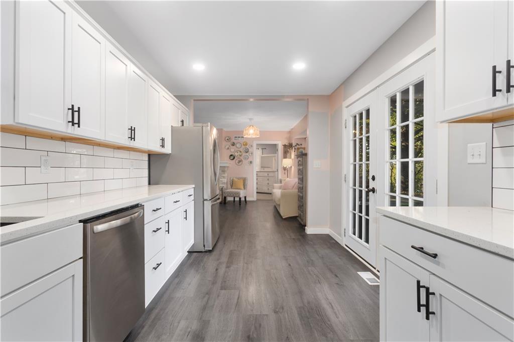 2611 Cook Road Property Photo 4