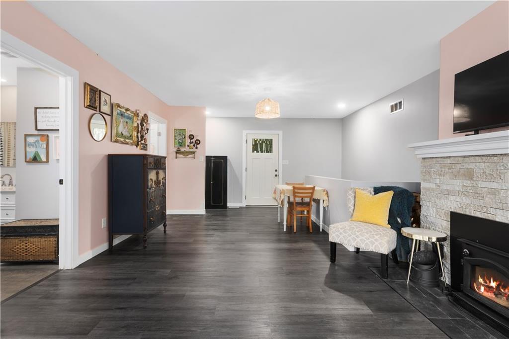 2611 Cook Road Property Photo 7
