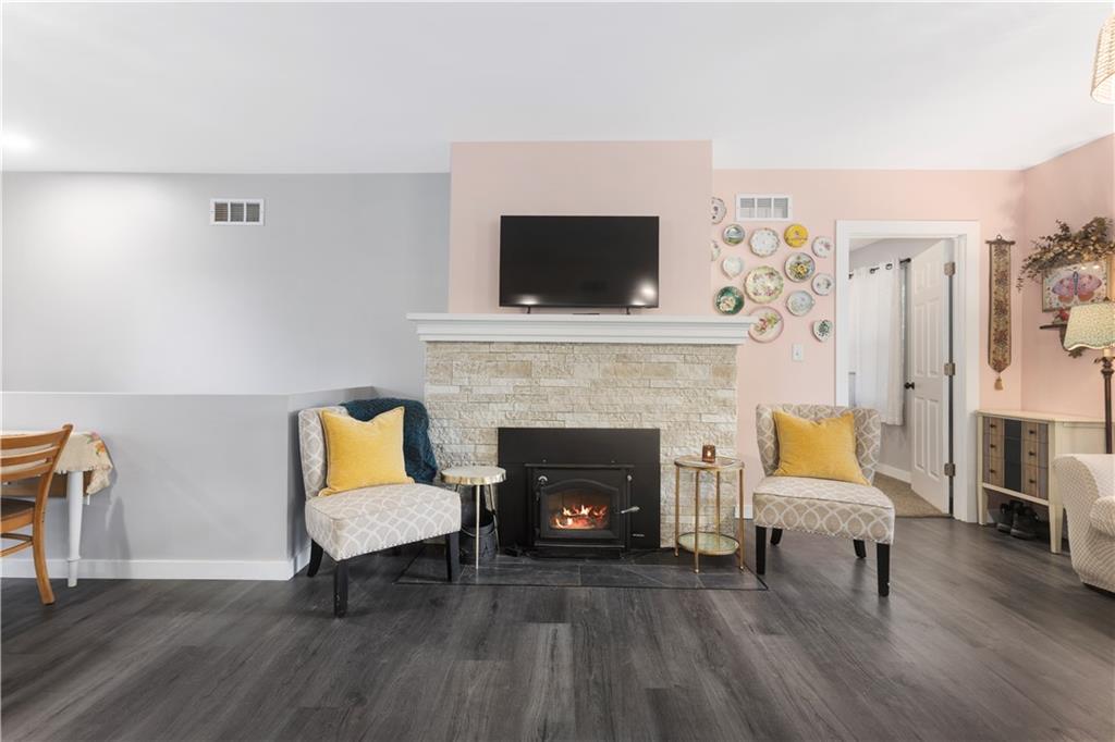 2611 Cook Road Property Photo 8