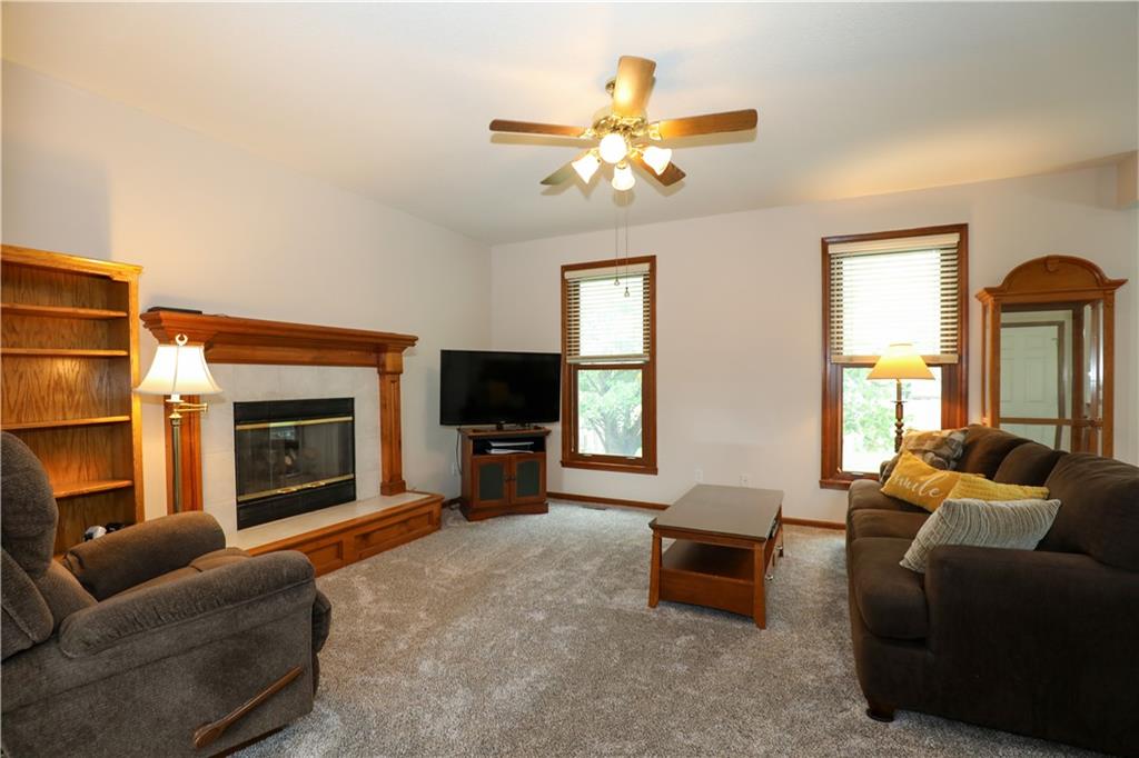 223 W Colleen Court Property Photo 5