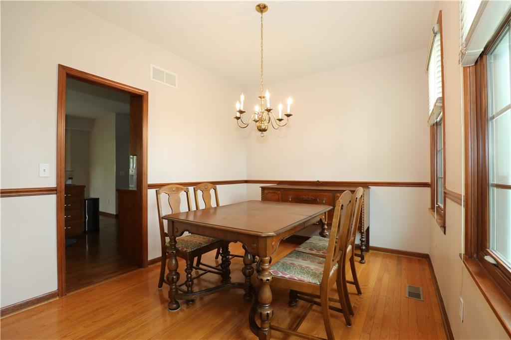 223 W Colleen Court Property Photo 6
