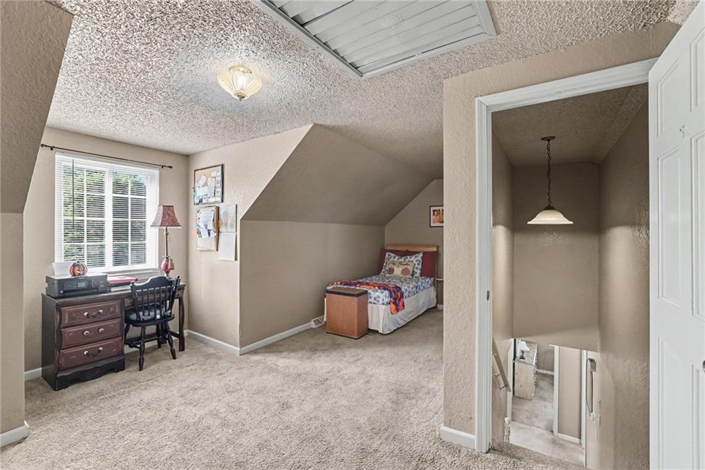 501 Nw Hunter Drive Property Photo 18