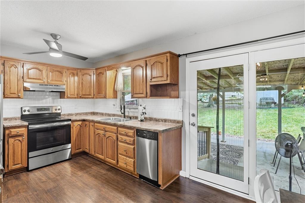 16317 E 34th Street Property Photo 8