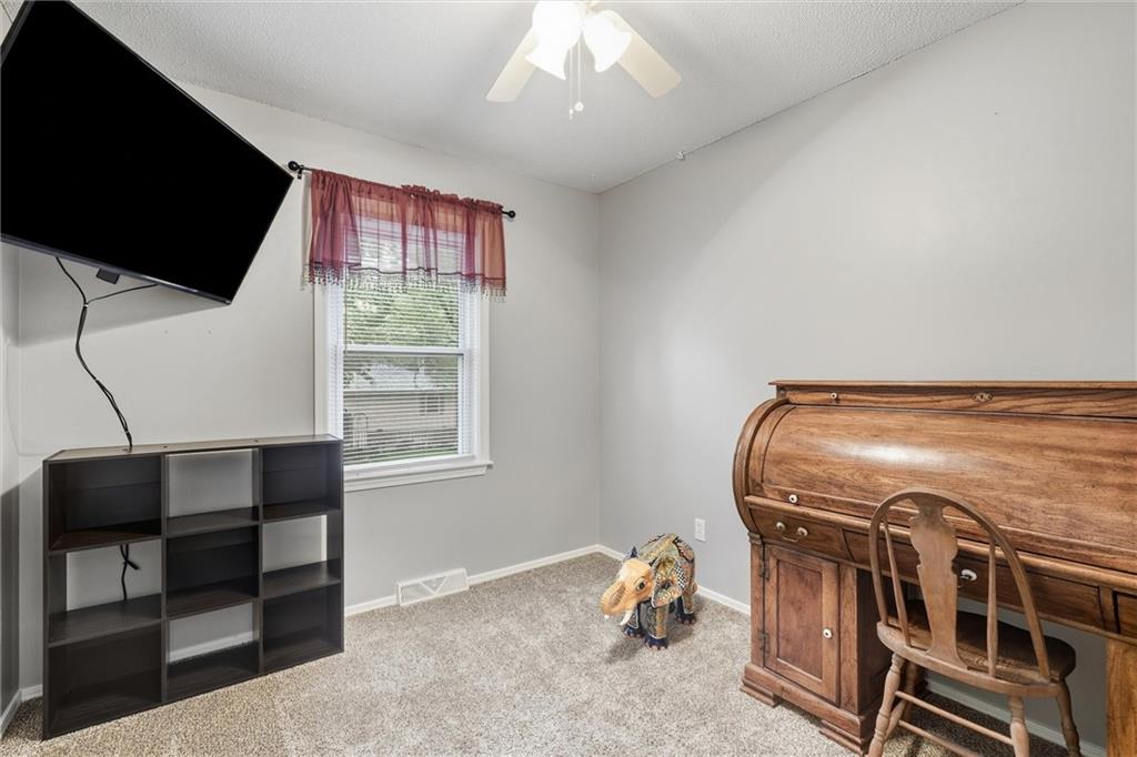 16317 E 34th Street Property Photo 17
