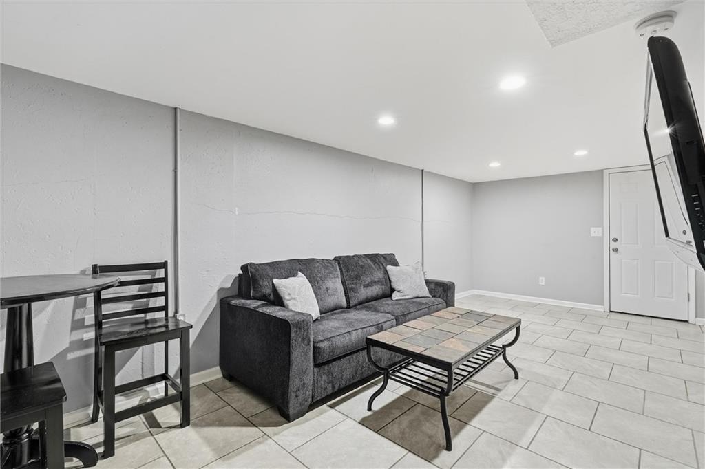 16317 E 34th Street Property Photo 19